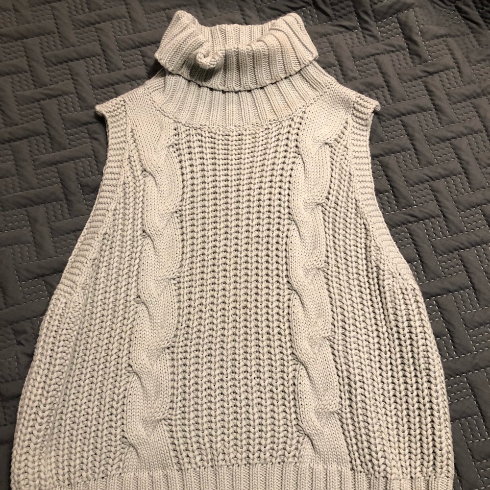 Kendall & Kylie shirt